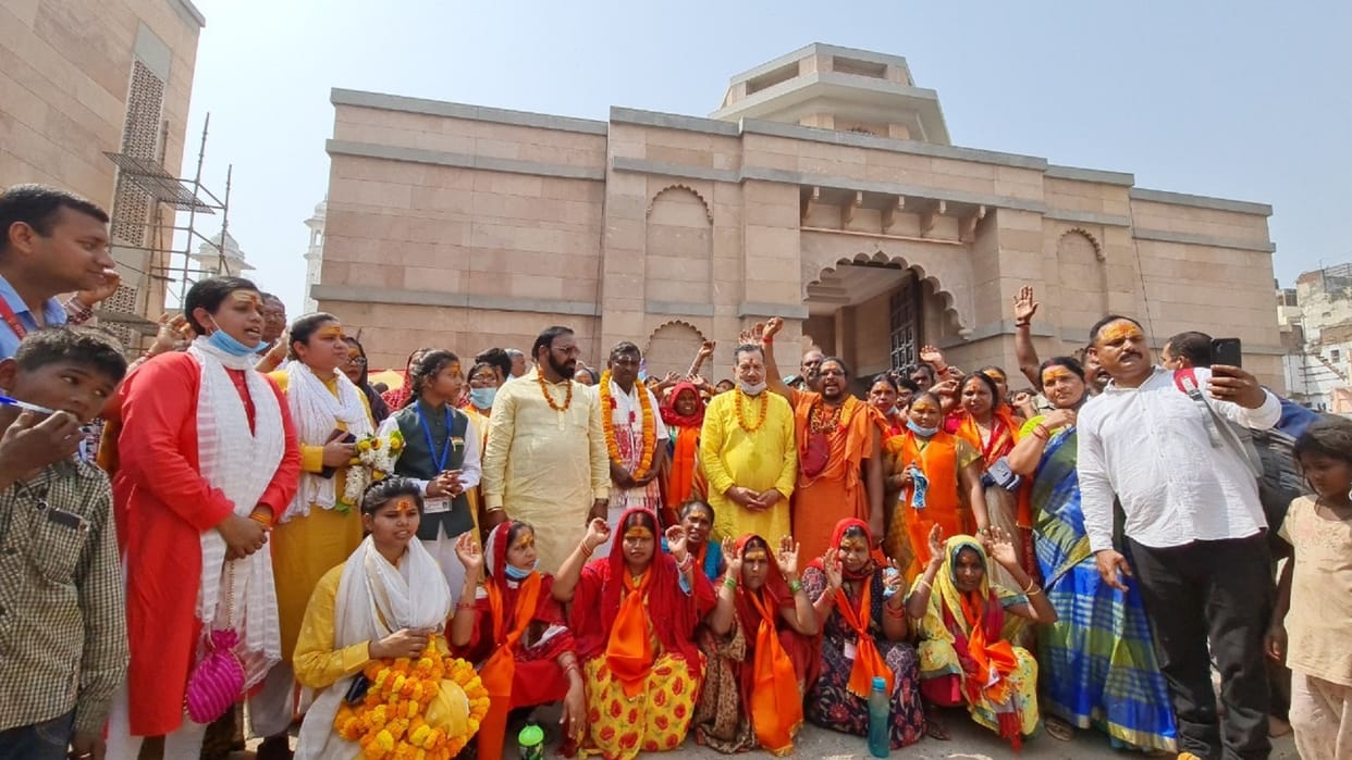 Kashi Vishwanath Corridor became a witness to harmony Indresh Kumar entered in the temple along with Dalits and tribals