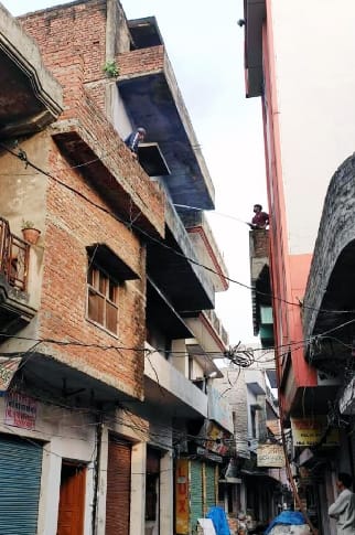 Fire in stationery shop warehouse, loss of lakhs