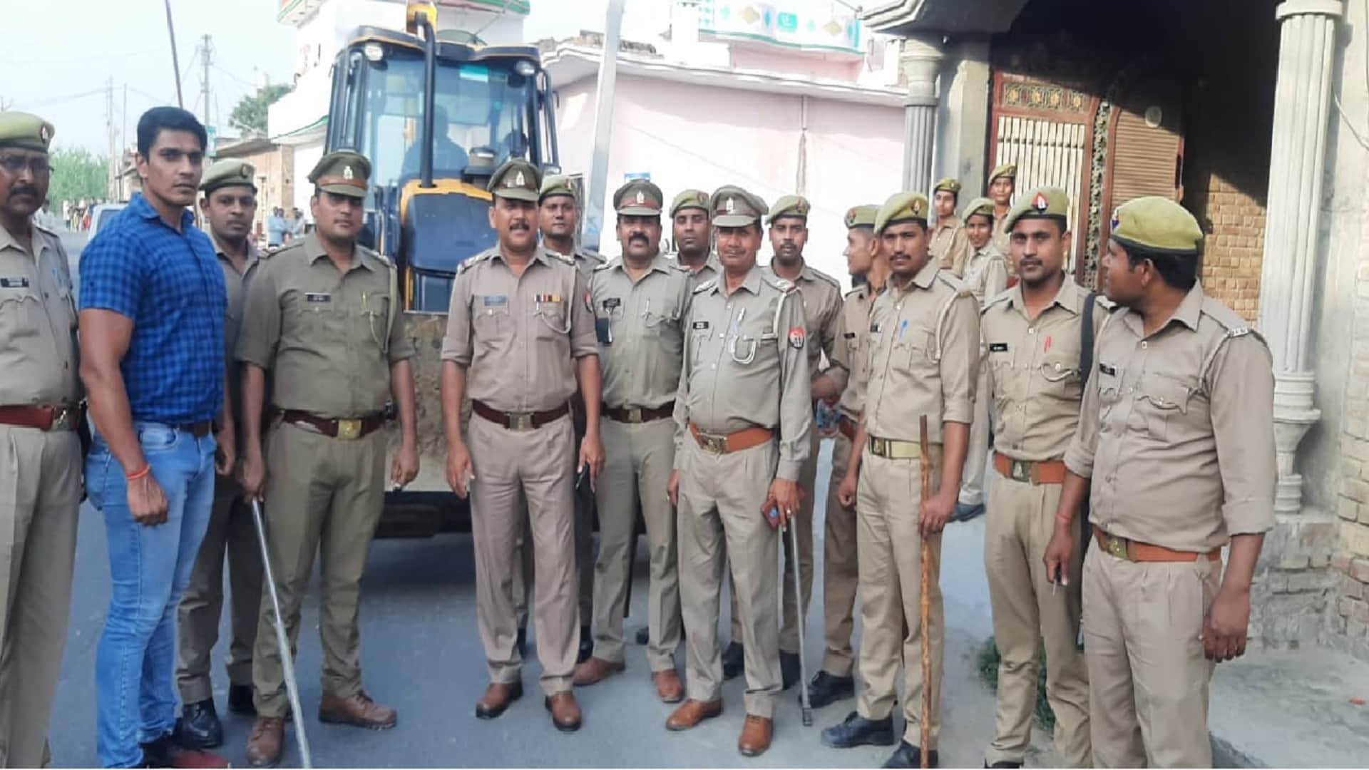 Saharanpur News: Police have action on house of accused by JCB in case of sexual assault