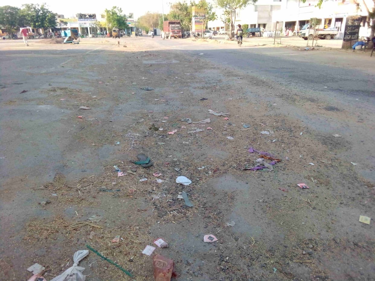 Cleanliness was not found in the grain market, SDM reprimanded