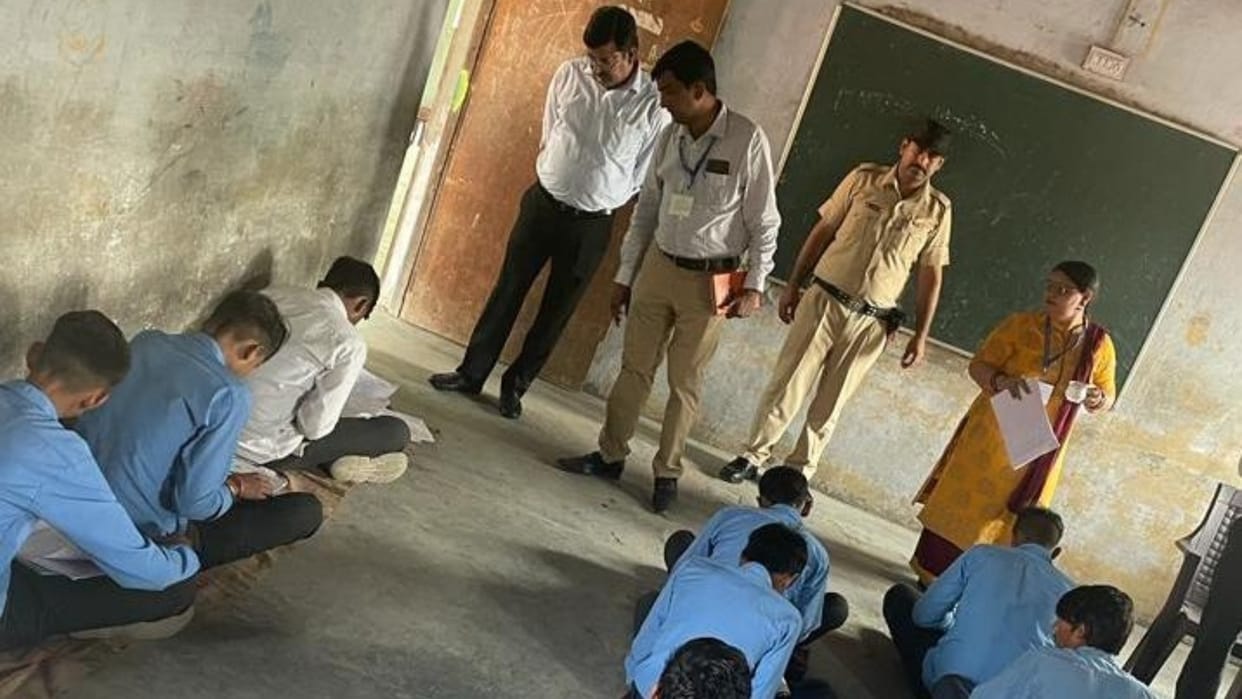 10th Social Science exam paper of Haryana Board went viral on social media as soon as it started