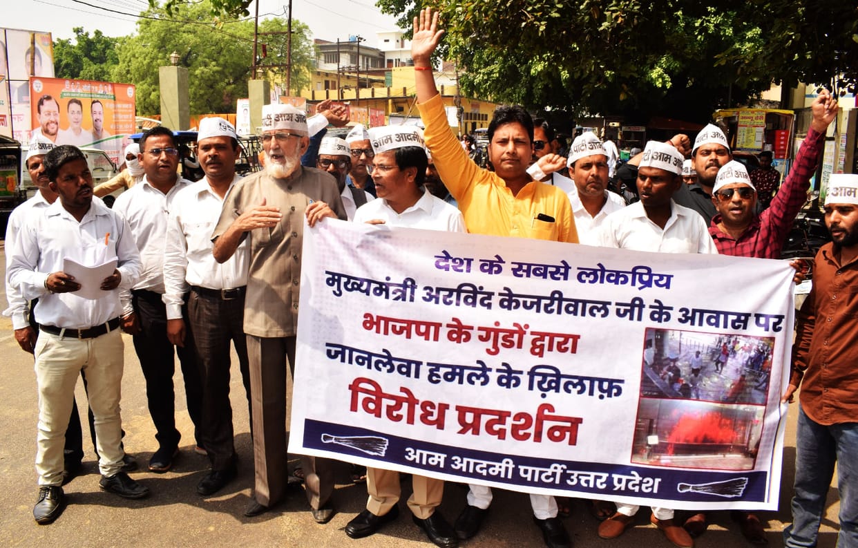 Kejriwal's residence vandalized, activists furious