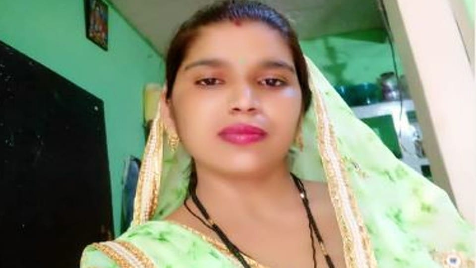 Drunk Husband shot his wife in mathura crime news