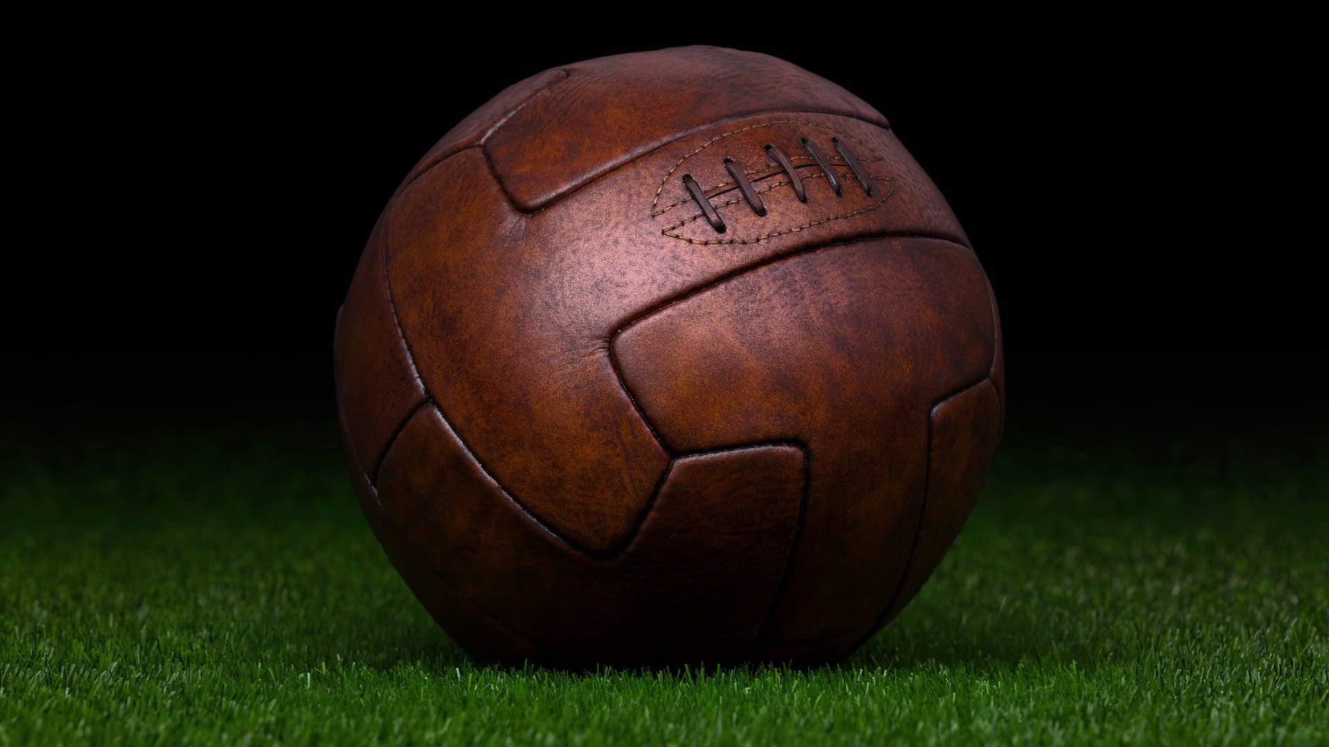 World Cup Balls Al-Rihla ball in Qatar know how many times the ball changed in 92 years check all world cup ball list