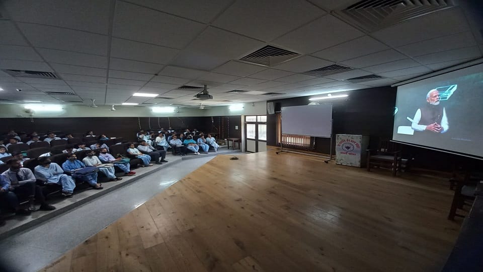 Pariksha Pe Charcha 2022 Live broadcast at Seth Padam Chand Jain Institute of Dr. Bhimrao Ambedkar University agra