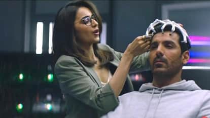 Attack Movie Review in Hindi by Pankaj Shukla John Abraham Lakshya Raj Anand Jacqueline Rakulpreet Singh Prakash Raj
