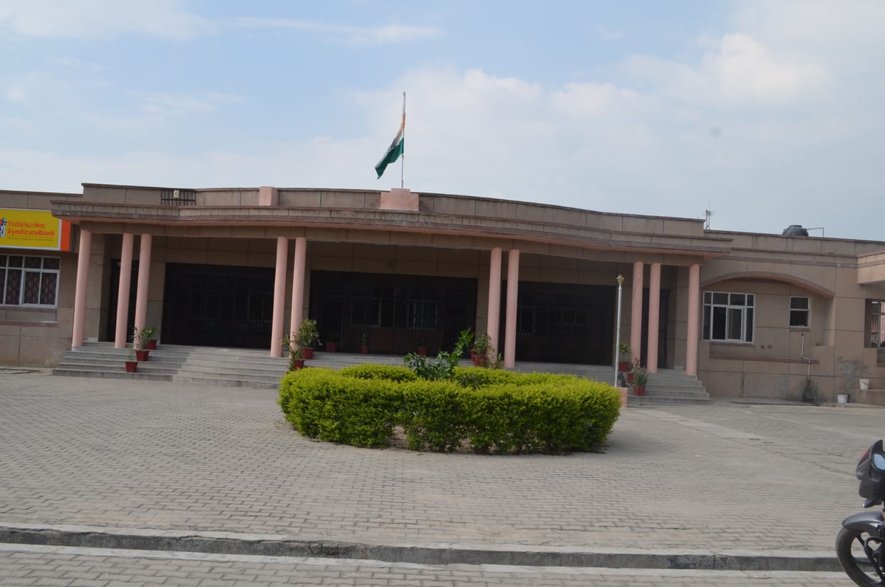 23 lakh rupees received in the budget had to be surrendered after three hours
