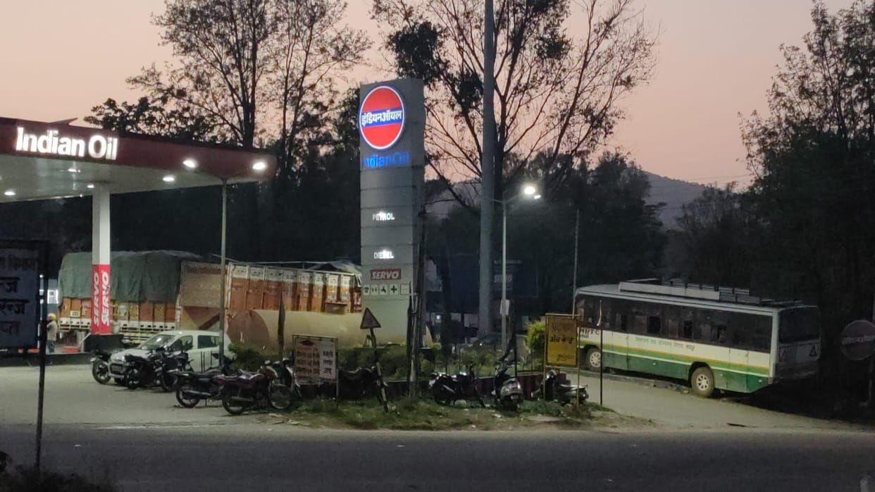 Technical fault in Jhakri-Hamirpur bus, passengers upset