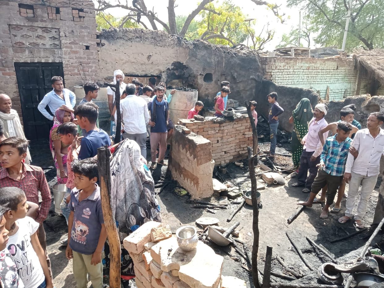 Fire broke out in three houses due to the spark of the stove