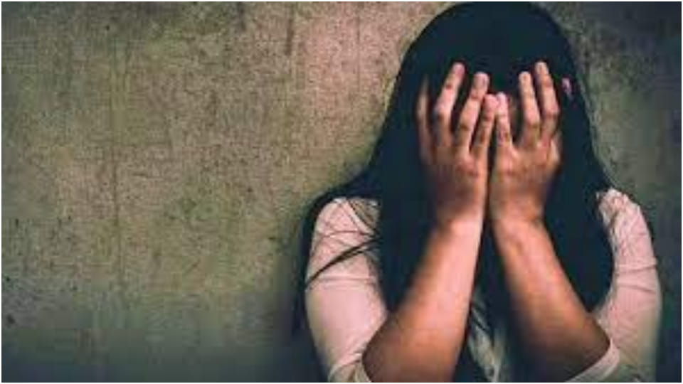 Allahabad University: Student suspended for sending indecent message from female guest Lecturer