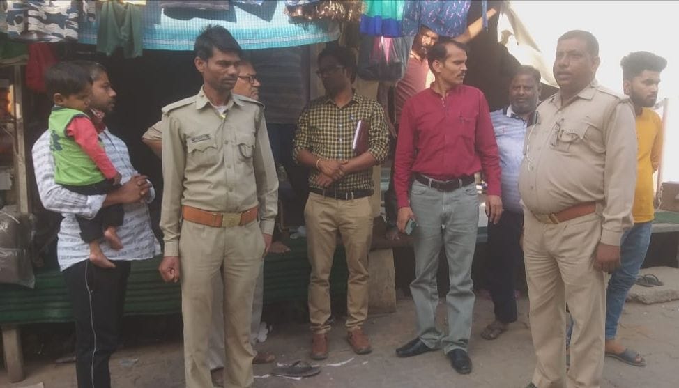 Hathras: For non-payment of dues, meters of 38 defaulters removed