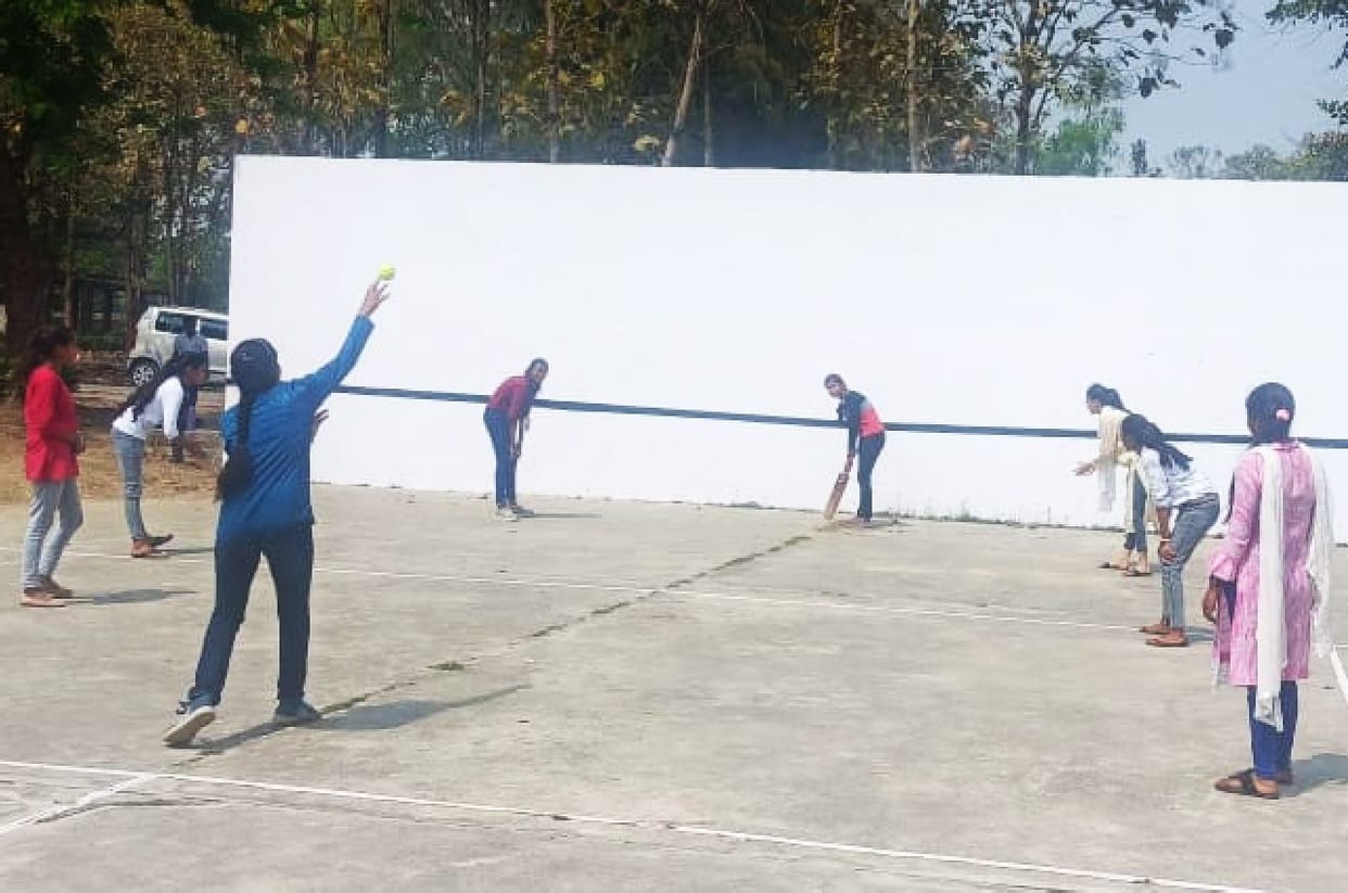 League matches will be organized by forming three teams in GF College
