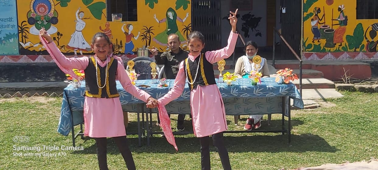 Presentation ceremony at Garur School