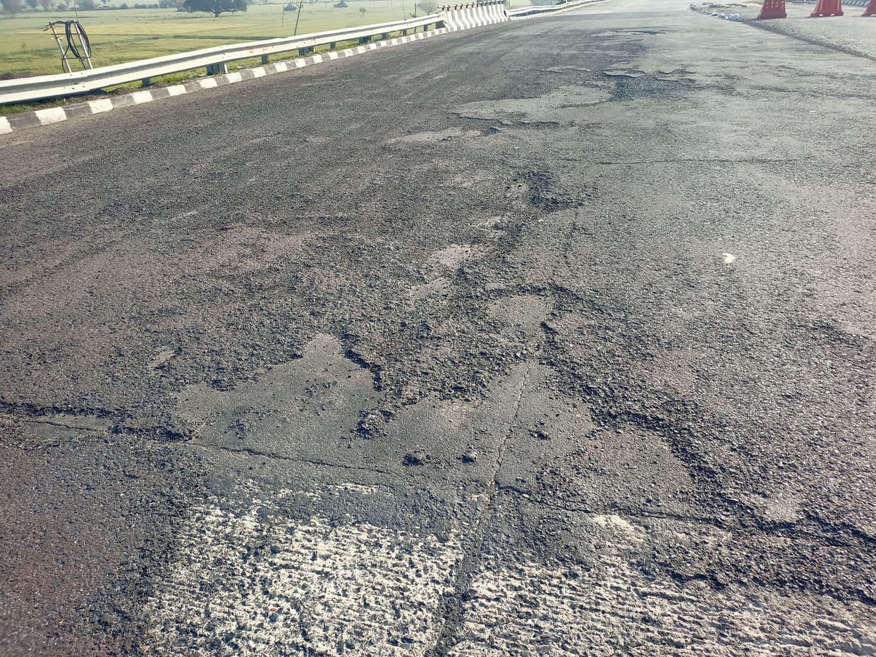 The government has increased the toll ... but the necessary facilities are missing