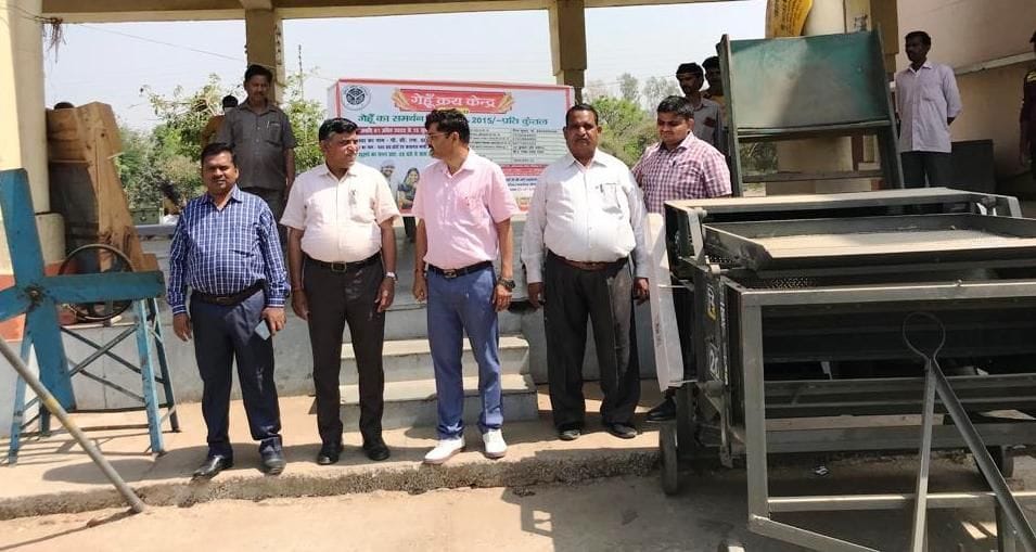 Wheat was not procured at 52 centers on the first day