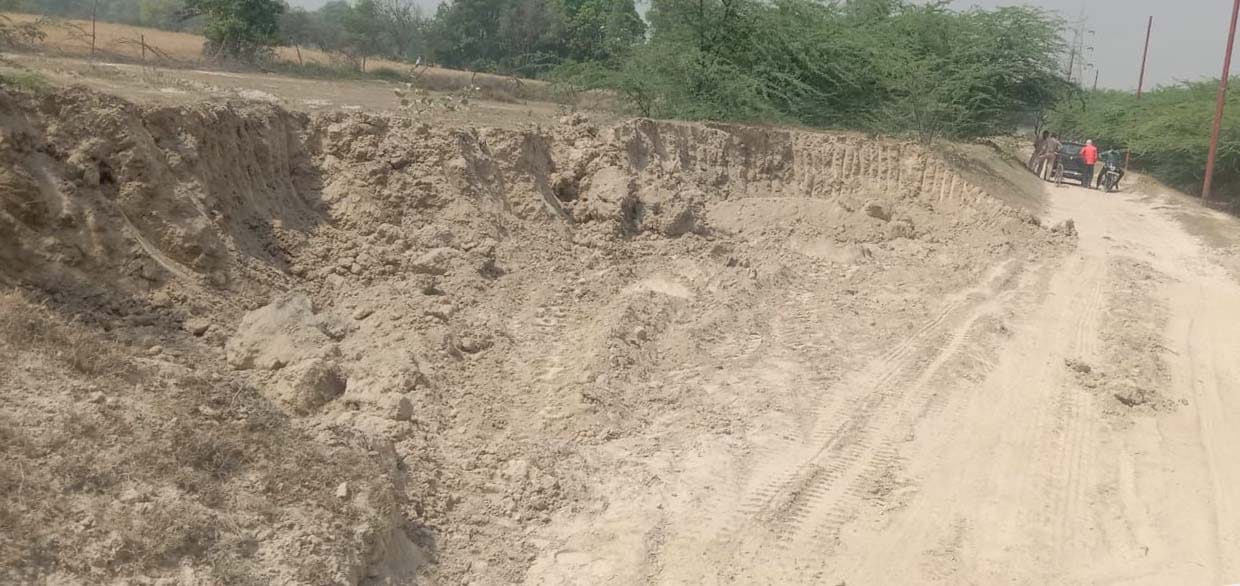 Mining mafia fled after threatening forest workers