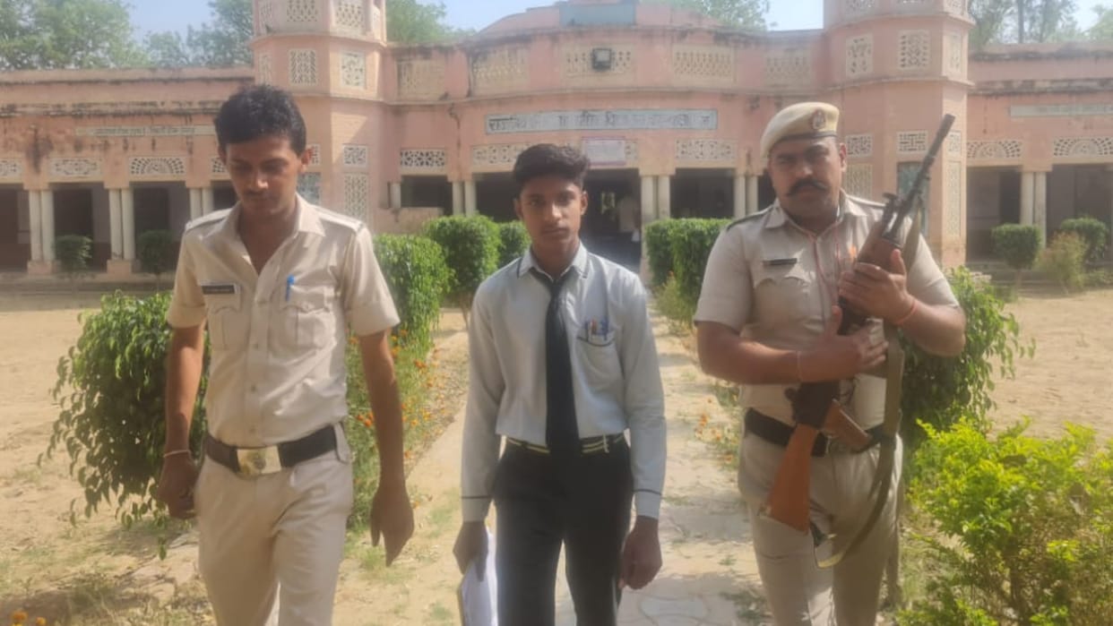 Student took the exam amidst police security in Sirsa of Haryana
