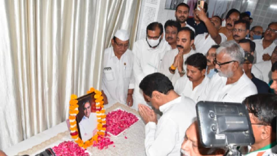 Subhash Yadav's birth anniversary: Program at Bhopal Congress headquarters, Kamal Nath said - Subhashji was a messiah for farmers