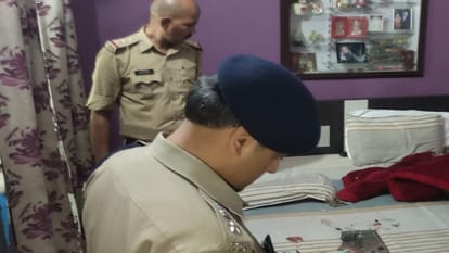 miscreants entered the house and killed the businessman mother in firozabad