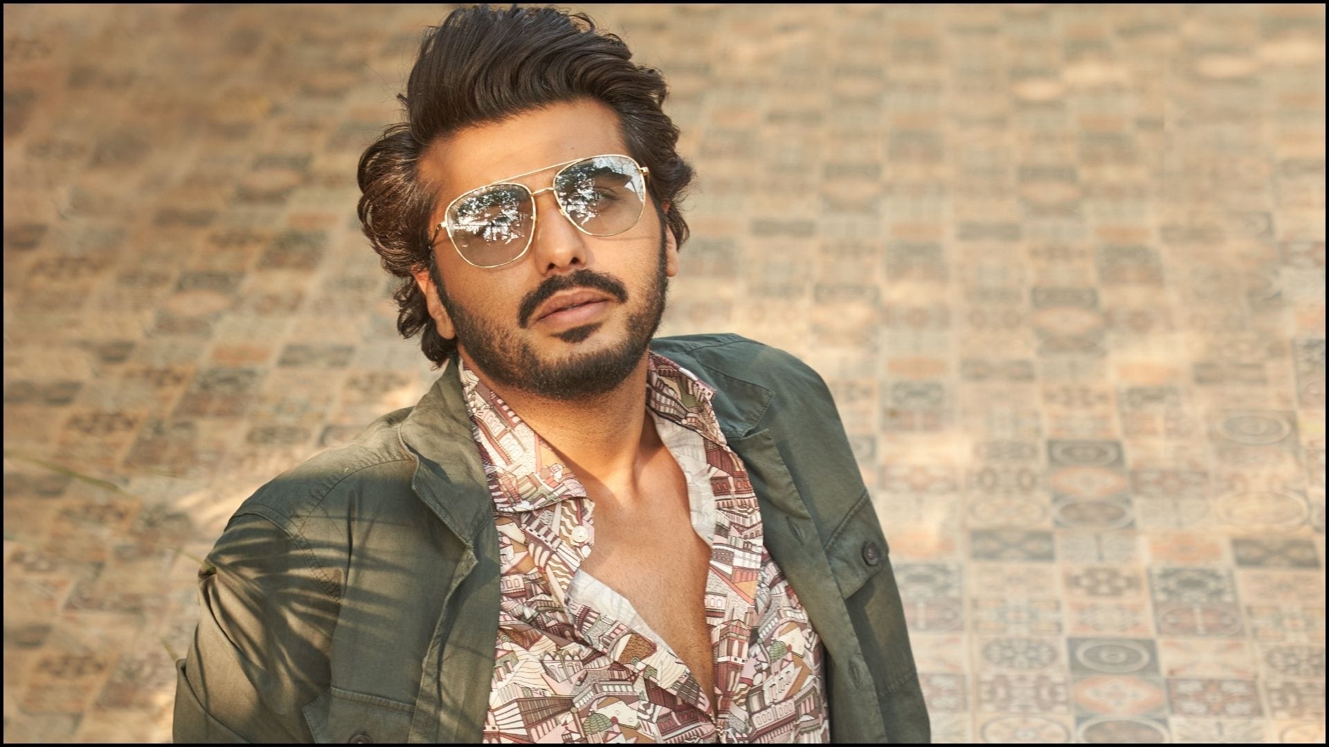 Arjun Kapoor gives befitting reply to troll for calling him rich boy who can't get in shape, Malaika Arora and Anushka Sharma comes in support