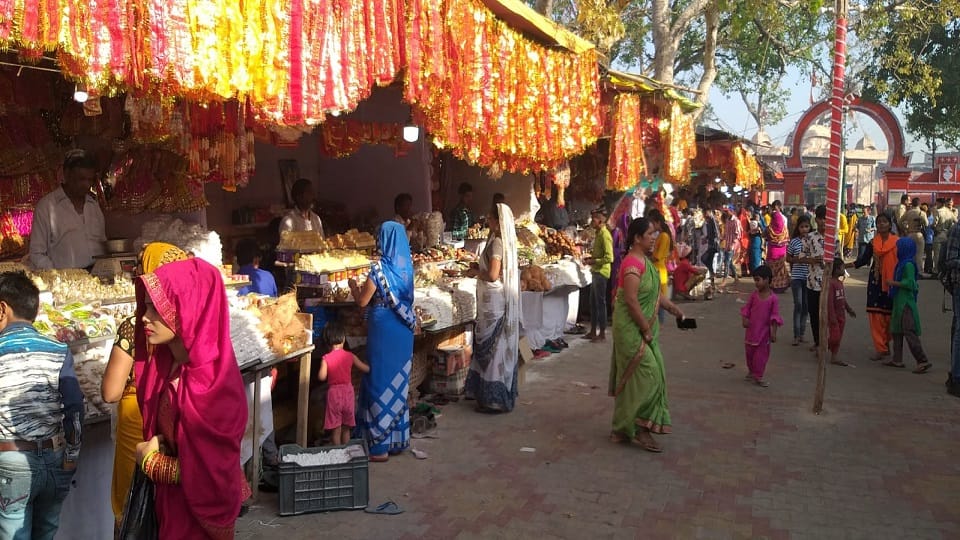 Chaitra navratri 2022 Devotees Gathered Kasganj Temples