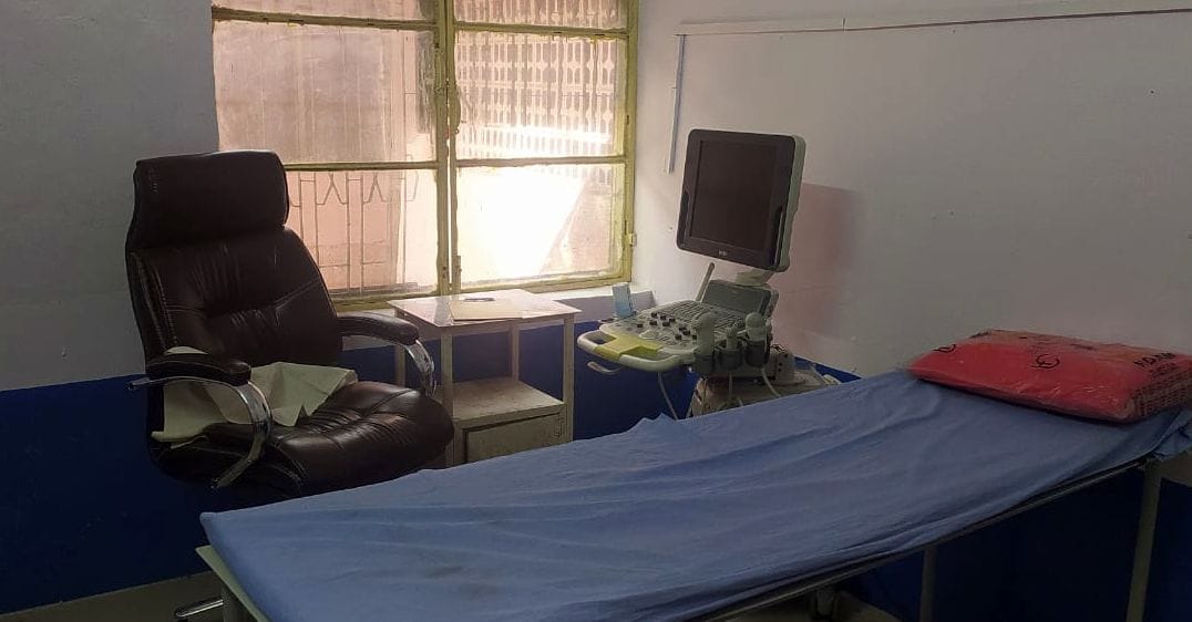 auraiya news,Four ACs missing in blood bank