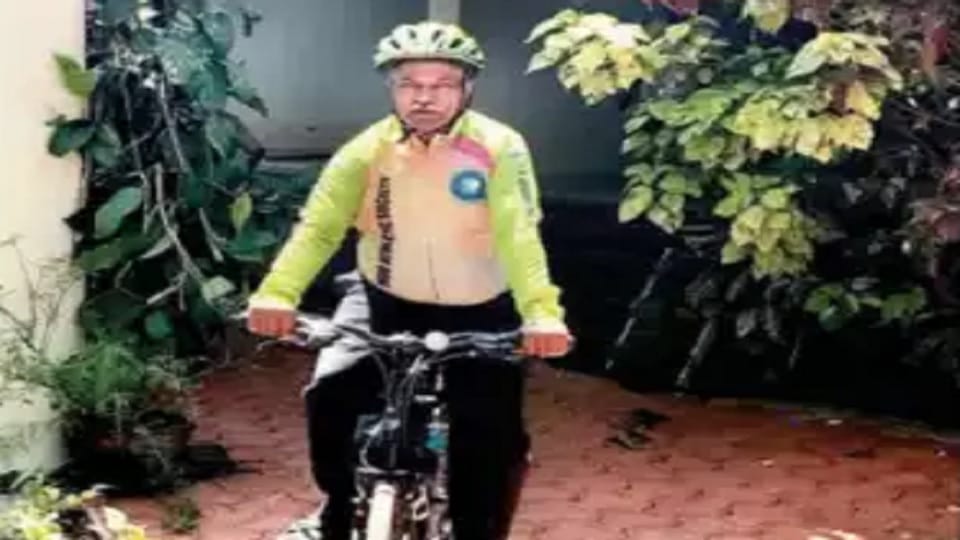 Unique message: Nanasaheb reached Kolhapur from Pune after cycling 250 km, took over as field director in Sahyadri Tiger Reserve
