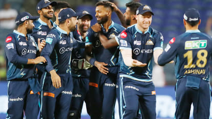 MI vs RR and DC vs GT Photo story Ritika Sajdeh sad reaction on Rohit Sharma Wicket buttler took catch of pollard