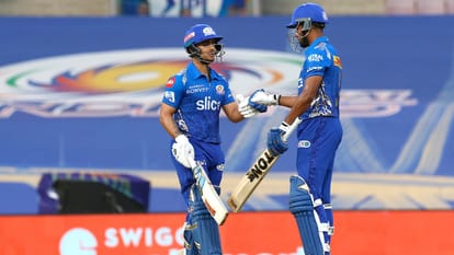 MI vs RR and DC vs GT Photo story Ritika Sajdeh sad reaction on Rohit Sharma Wicket buttler took catch of pollard