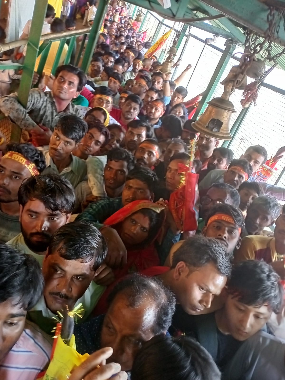 Chaitra navratri 2022: Devotees gathered in temples on the first day,Crowd of devotees engaged in Maa Shaktipeeths in Uttarakhand