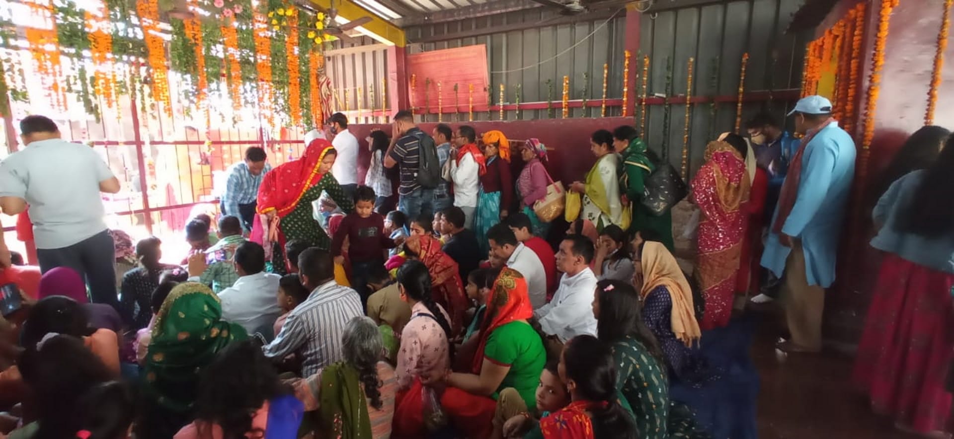 Chaitra navratri 2022: Devotees gathered in temples on the first day,Crowd of devotees engaged in Maa Shaktipeeths in Uttarakhand