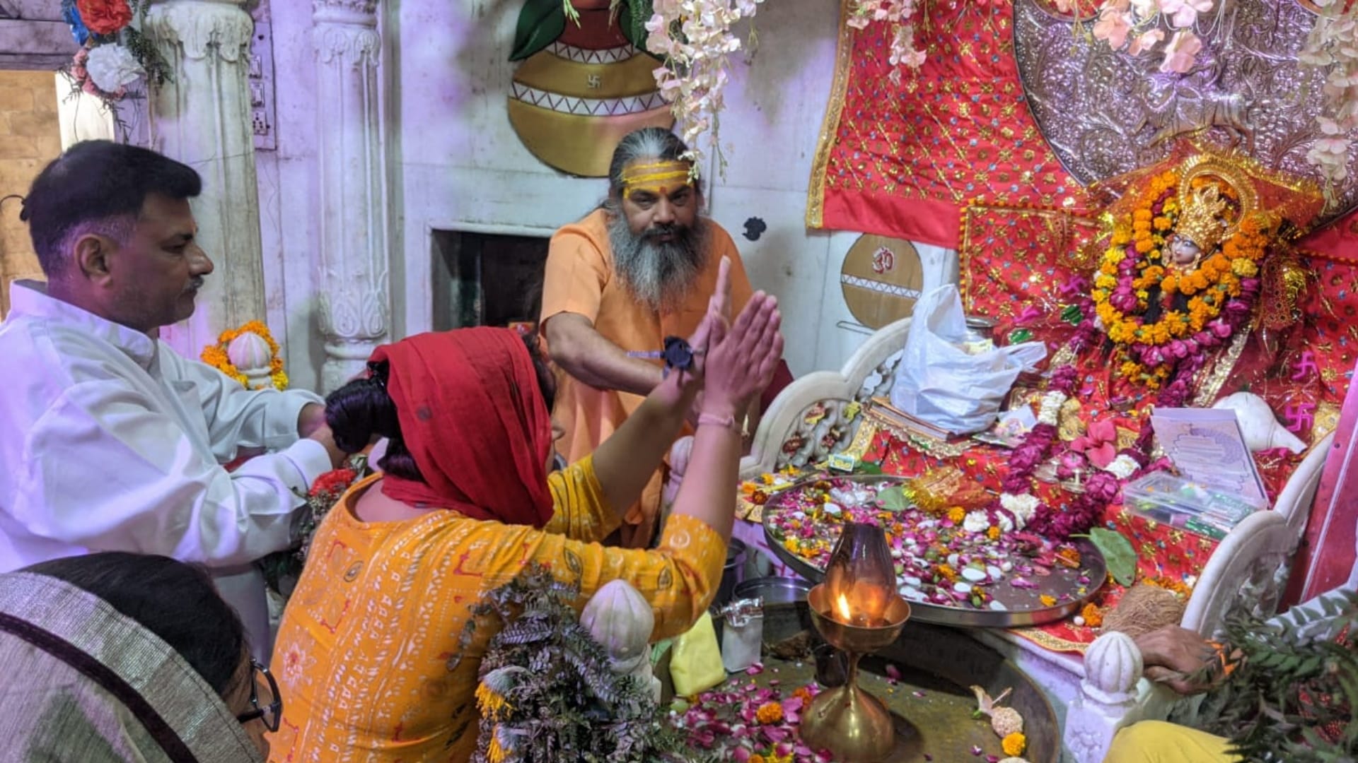 navratri 2022 burning of akhand jyoti rules mantras benefits and religious importance
