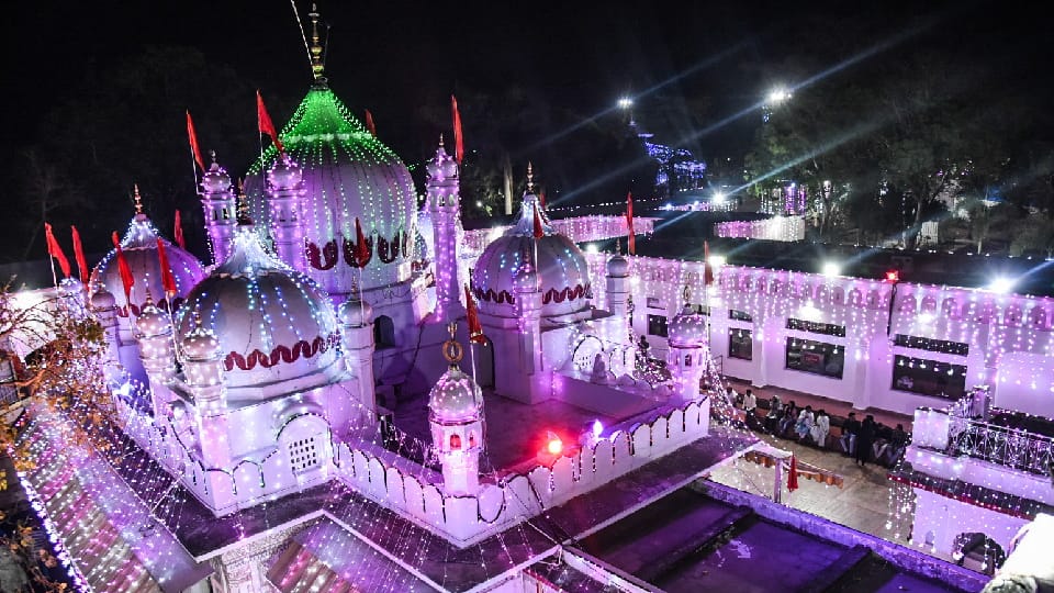 Devotees Reached Mata Manda Devi Mandir Panchkula on First Day of Chaitra Navratri