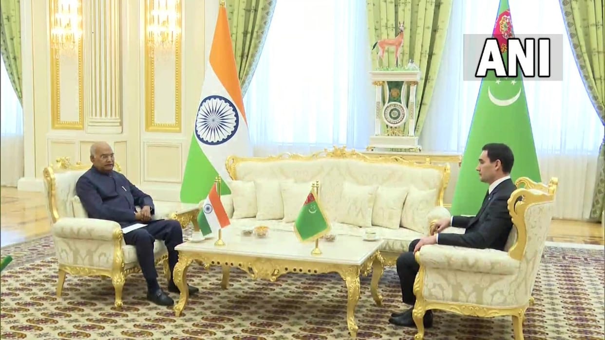 President Kovind discusses issues of bilateral and regional cooperation with Turkmenistan president Berdimuhamedov