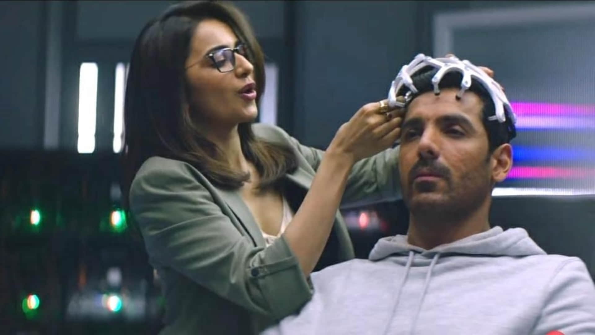 Attack Part 1 Box Office Collection Day 2 Amar Ujala John Abraham Jacqueline Fernandez Rakul Preet Pen Studios