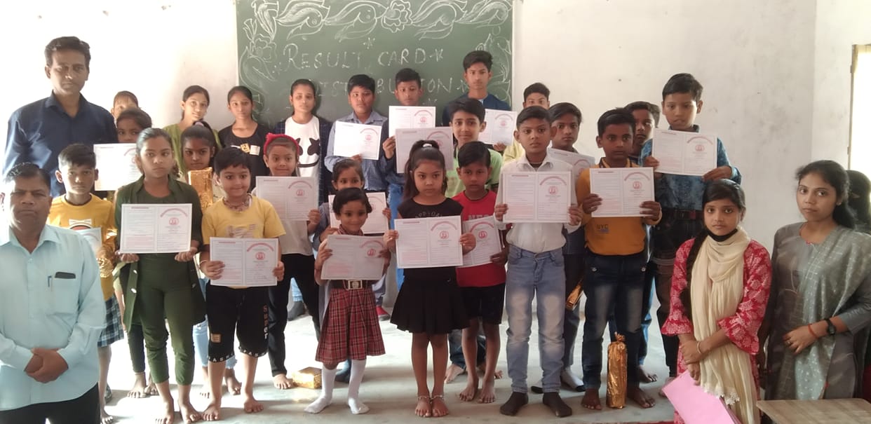 Mahira, Anamika topper with 89.16 percent marks, got prize