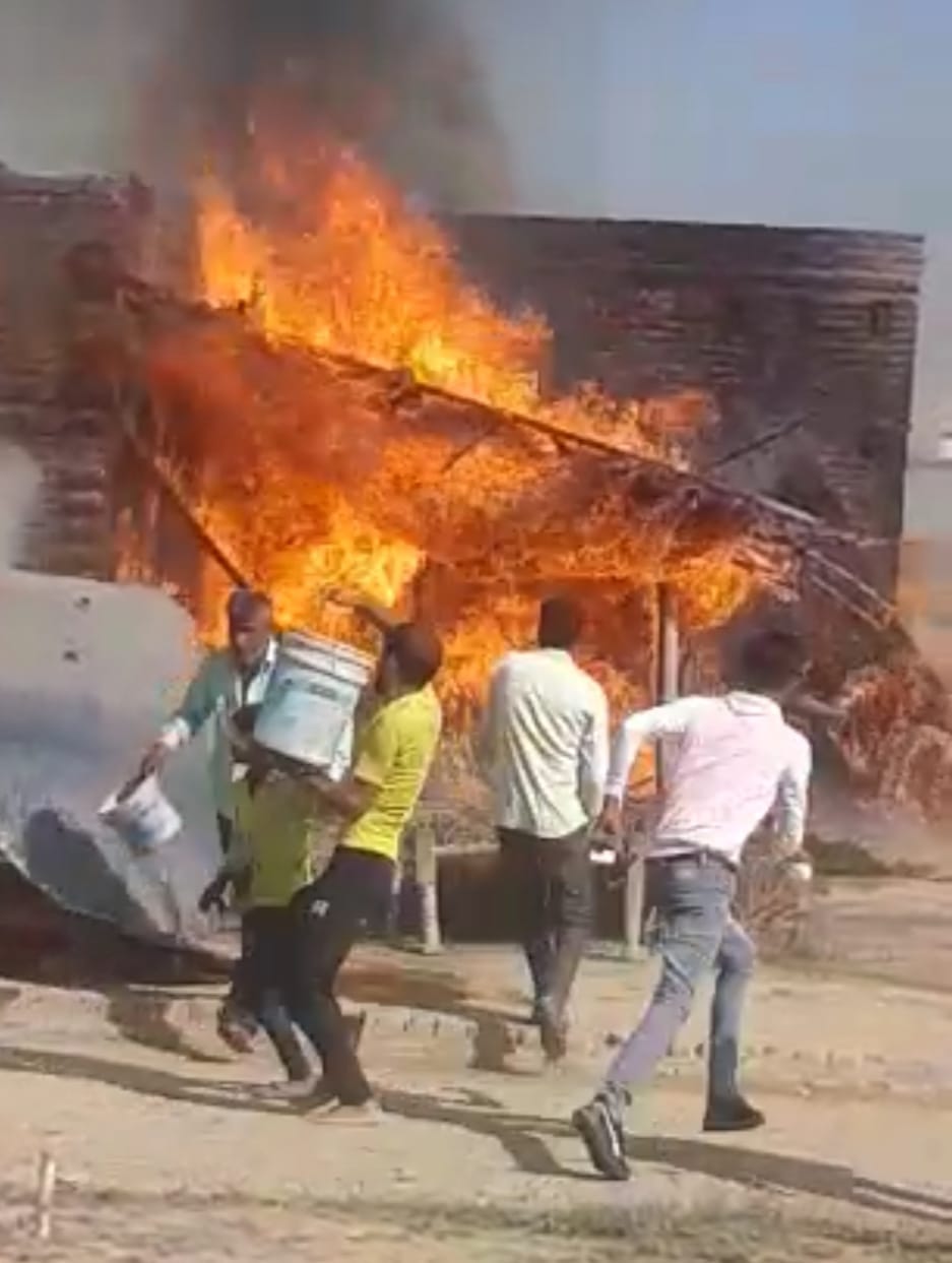 Fire in the thatch of cattle shelter, seven animals burnt to death
