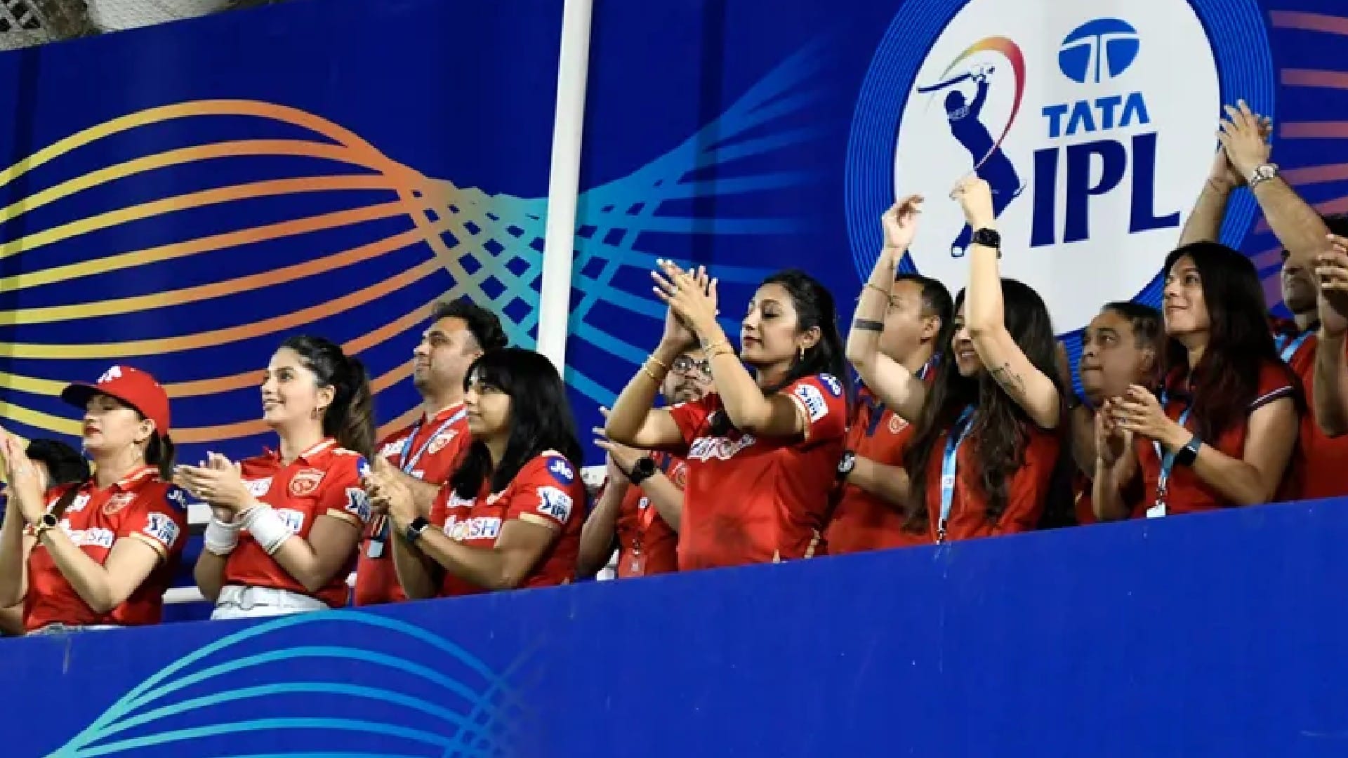 CSK vs PBKS Photo Story Dhoni run out livingstone Six and Catch won Fans heart