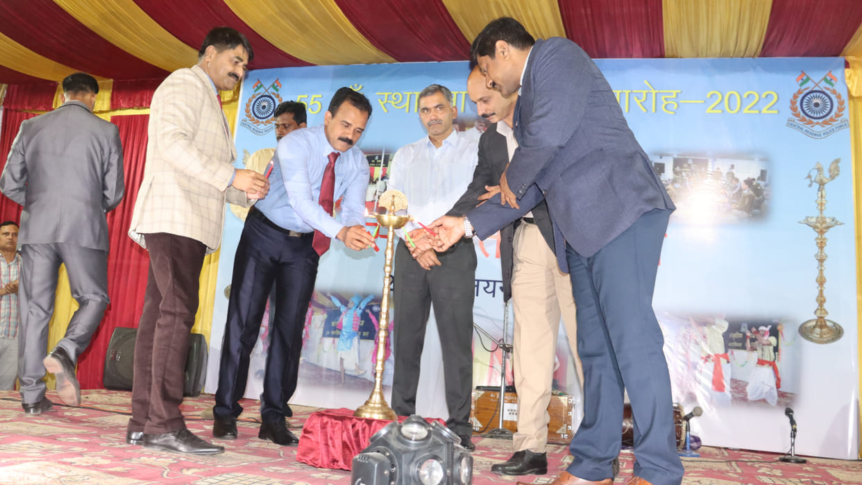 Srinagar CRPF 28 Battalion organized program on 55th foundation Day pay tribute to martyr