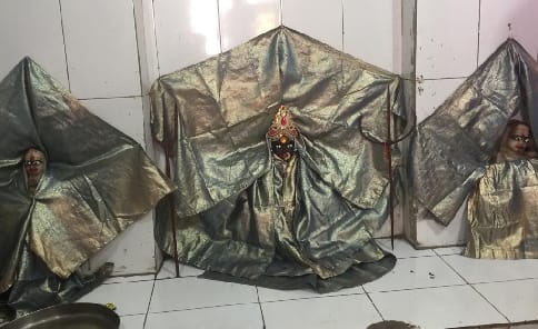 Goddess Bhadkarnika is known as Maa Mangala in Chotokashi.