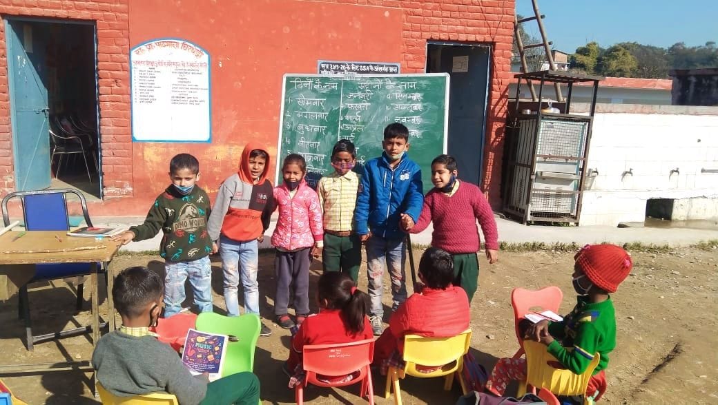Amar Ujala Shiksha Abhiyan: Children reached the third grade while being promoted, Aadhaar weak