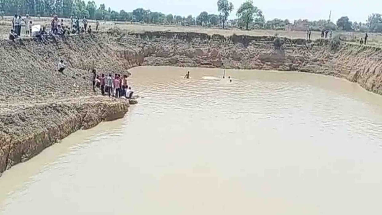 Two children died due to drowning in the pond in banda