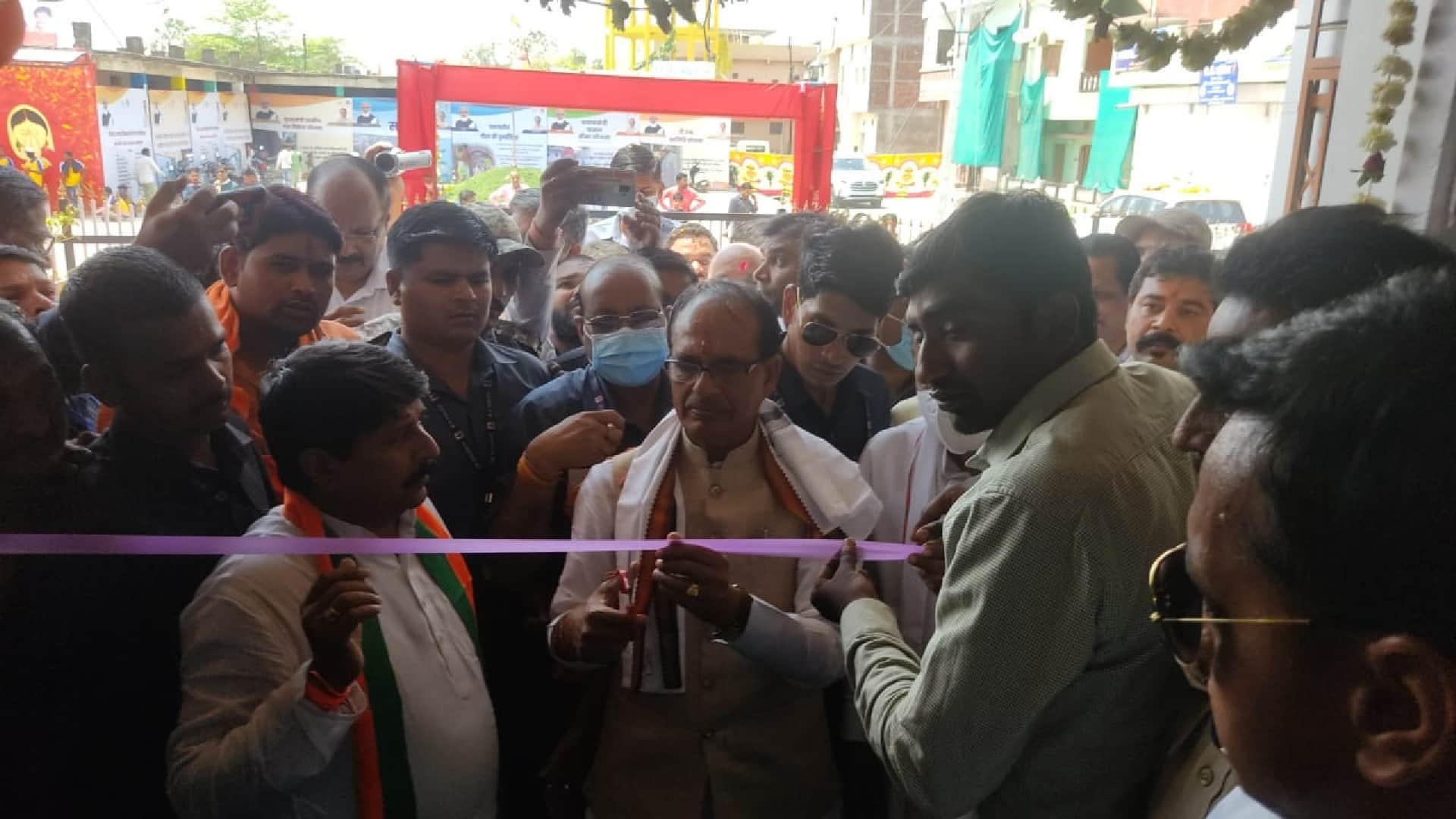 Pride Day of Nasrullaganj: CM has given a gift of development works worth Rs 38 crore, the government will pay the fees of talented children