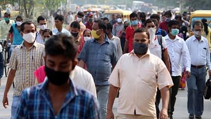apply mask in public places in Delhi is mandatory Corona cases were increasing continuously
