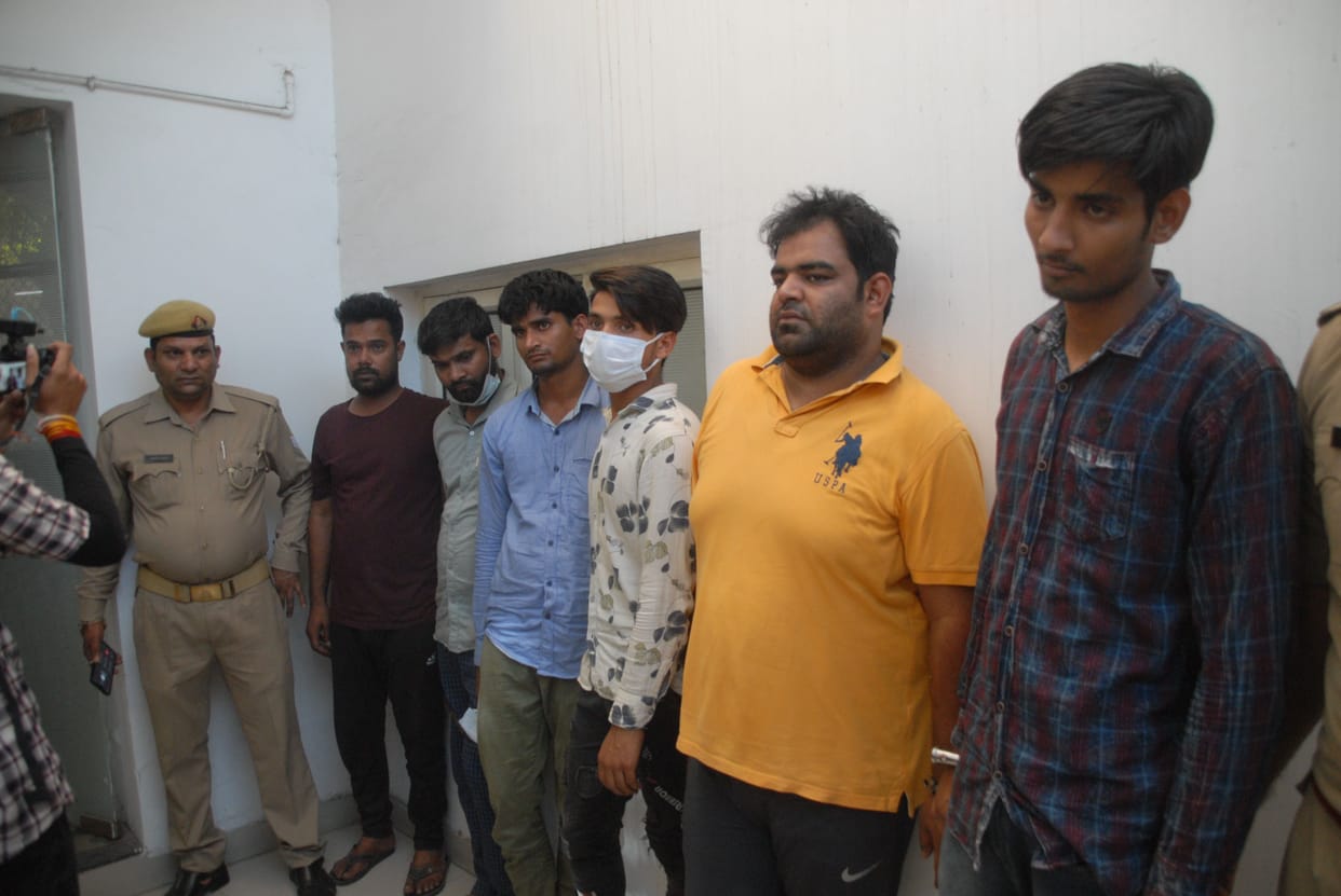 6 arrested for betting on IPL and elections by asking for links from Dubai