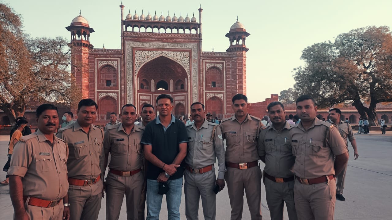 Indian cricket team coach Rahul Dravid visited the Taj Mahal with his family