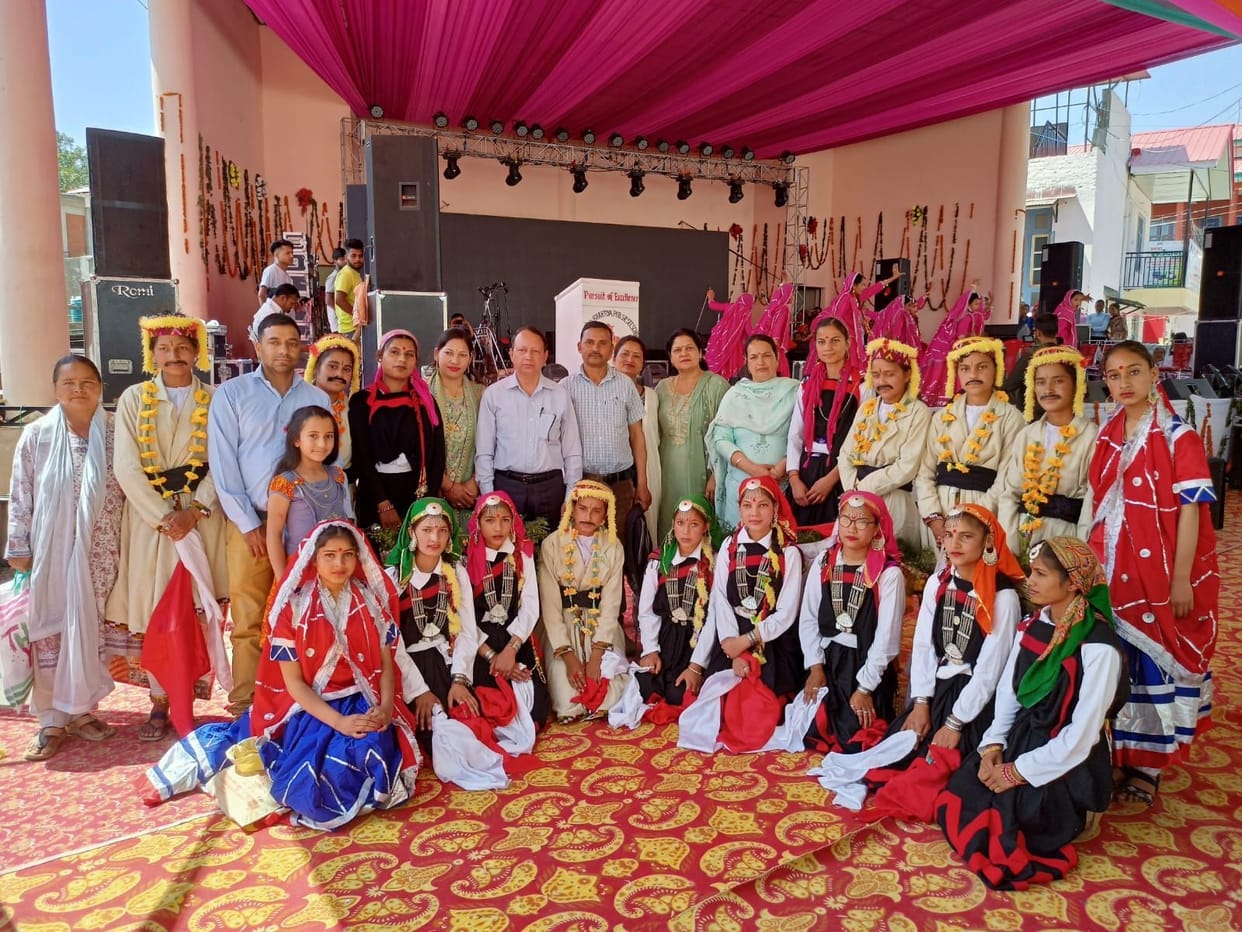 Dil le gayi kudi... jogindernagar fair