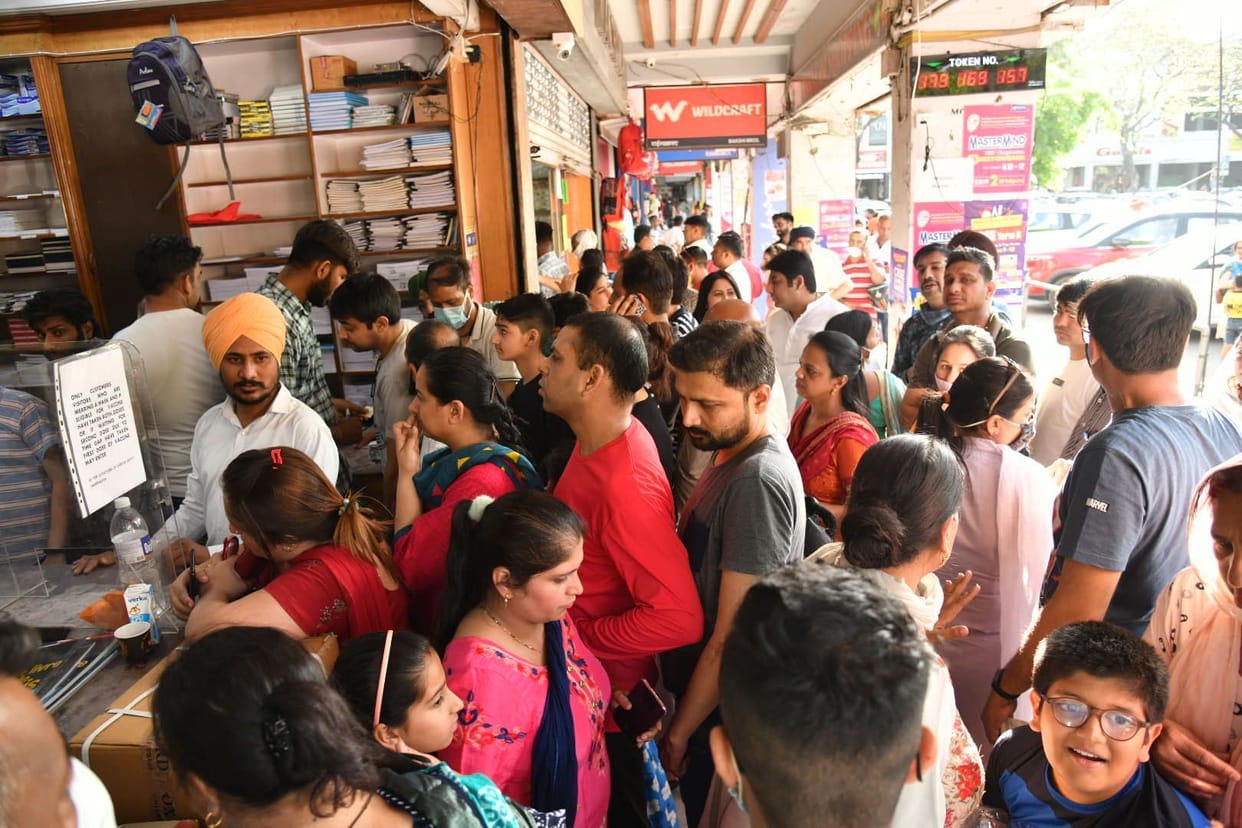 New session started, parents said - shopkeepers are forcing to buy stationery along with books