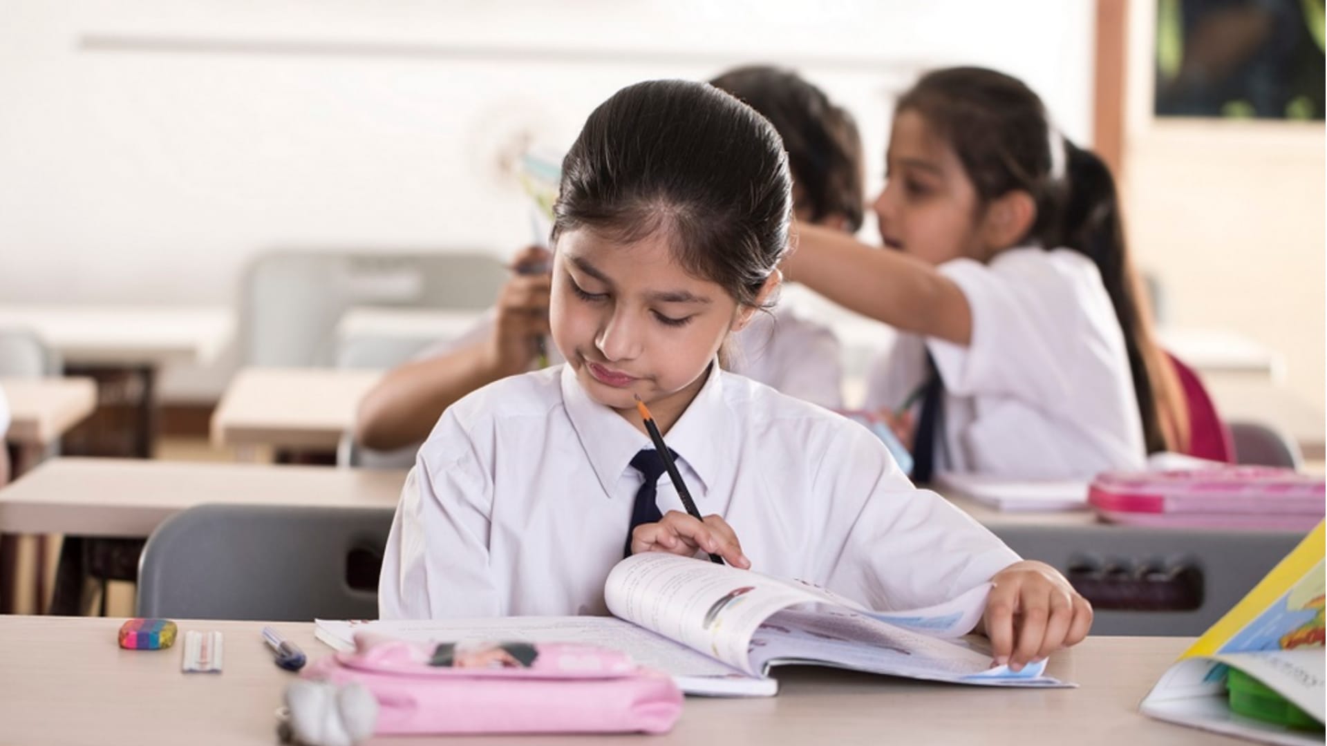 Year Ender 2022 Changes in education system and students Lifestyle After Covid Pandemic in Hindi