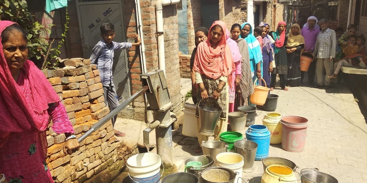 400 families craving water drop by drop in Garhi Mukim Khan